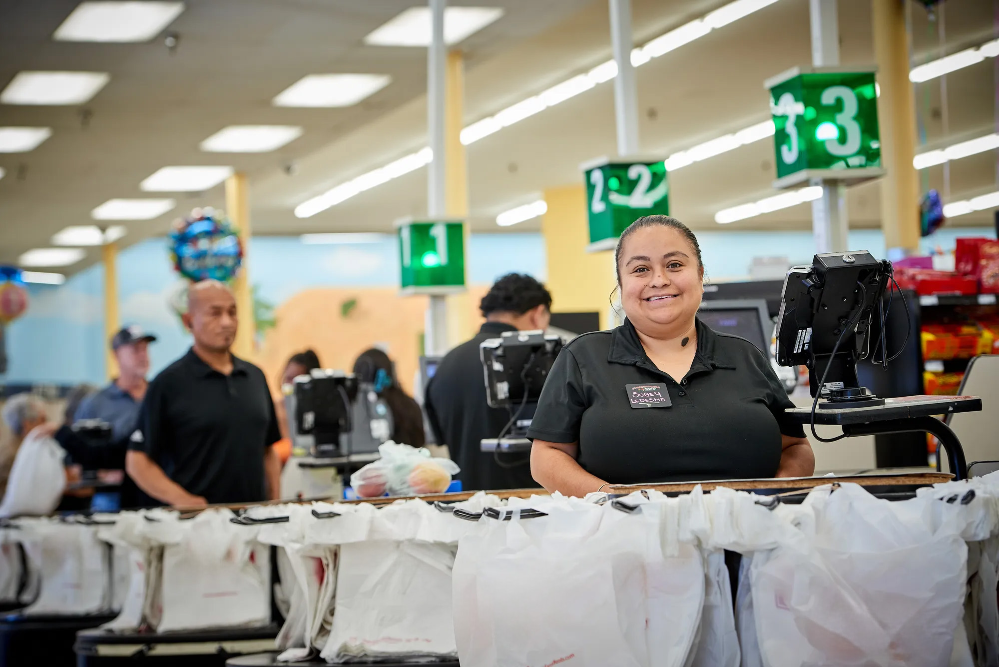 DAT Supermercado 3793 Cashier 04 (1)